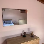 Relaxing Oasis In The Attic בית נופש